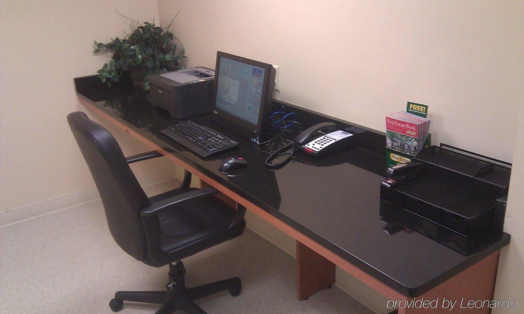 Candlewood Suites Fredericksburg By Ihg Extérieur photo